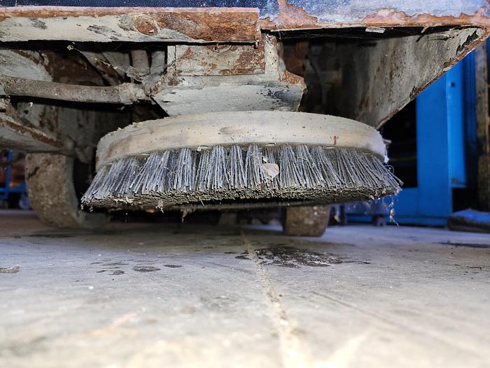 Used Minuteman 265 Walk Behind 24v Floor Scrubber Model #: MC265024