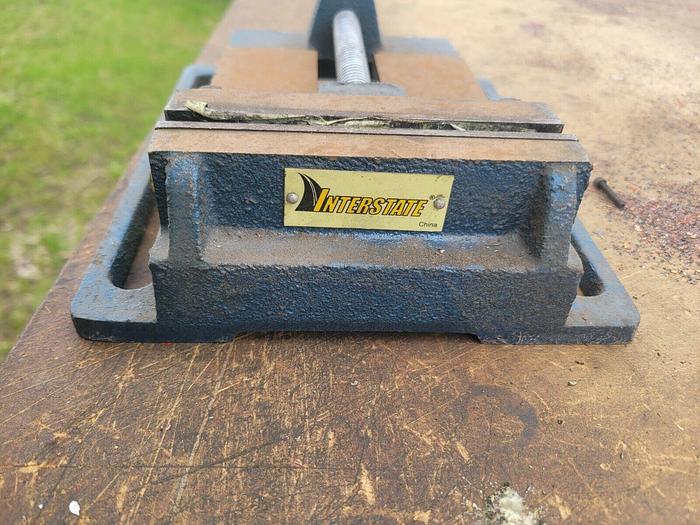 Used Interstate 5'' Flat Milling/Drilling Vise w/4 3/8'' Opening