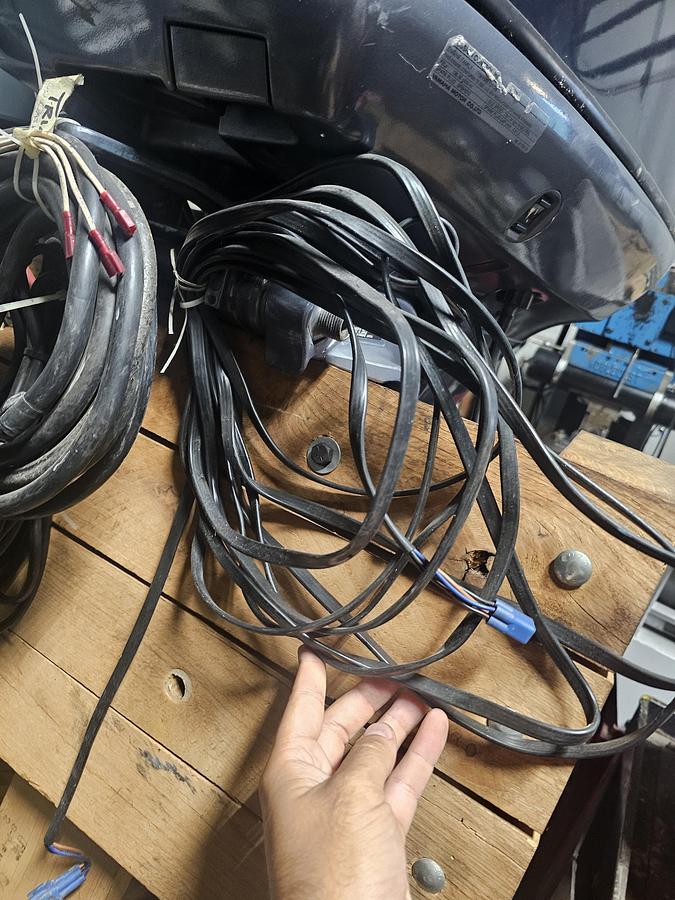 Used Yamaha LX250TXRZ V250 Saltwater Series II OX66 Outboard Marine Engine