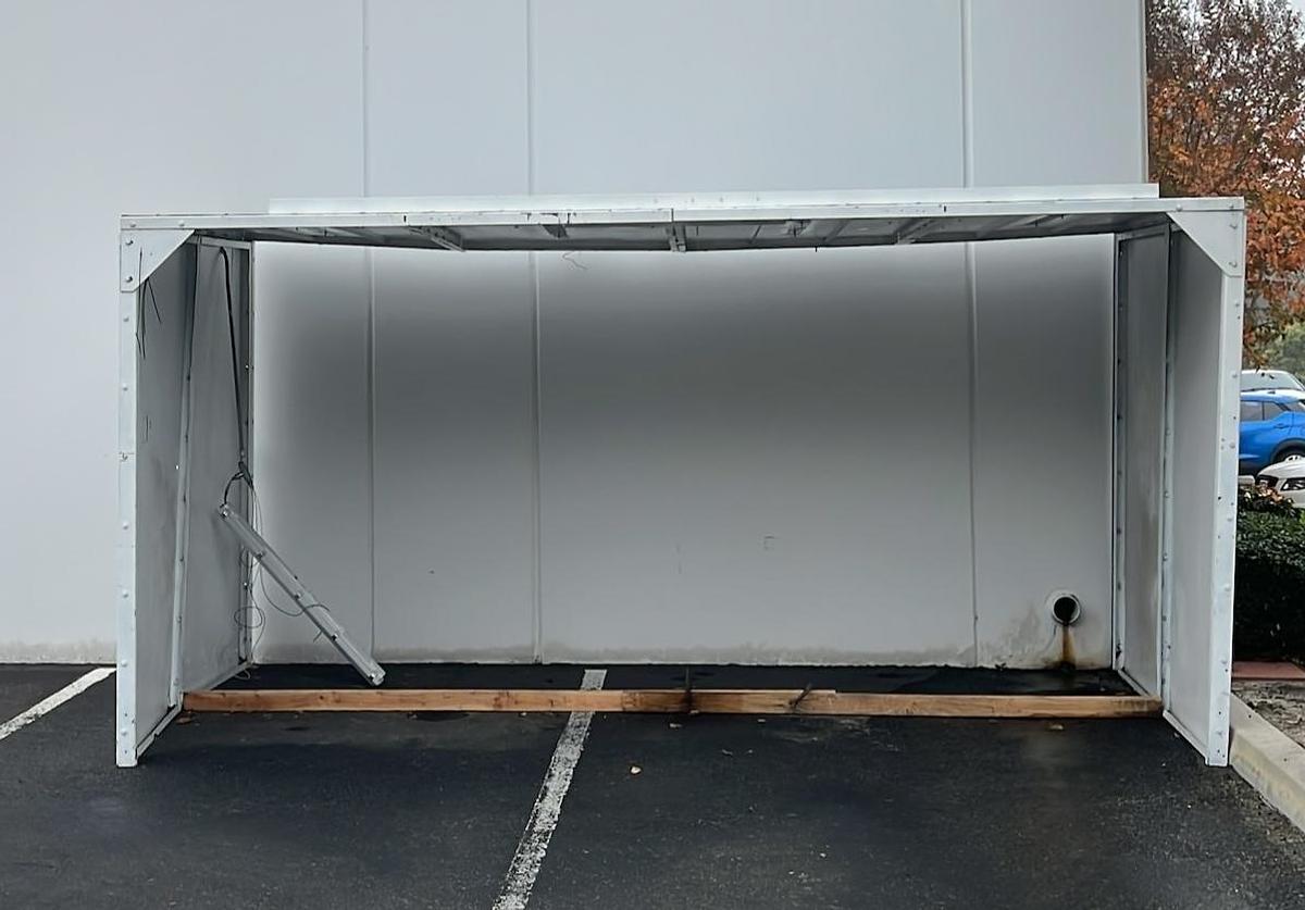 Used 28,000 CFM Torit DWST 6-4 Downflo Workstation Booth 180" x 51" 96" Tall 