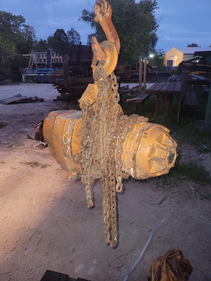 Used Gantries, Inc. 1-Ton Portable Gantry System | Harrington 1 Ton Hoist + Manual Chain Fall | 10' Span | Adjustable 10'–13' Height