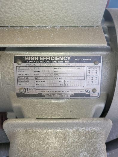 Used Busch 20 CFM Rotary Vane Vacuum Pump RC-0025-0406-1102 & FTS Systems Vapor Trap