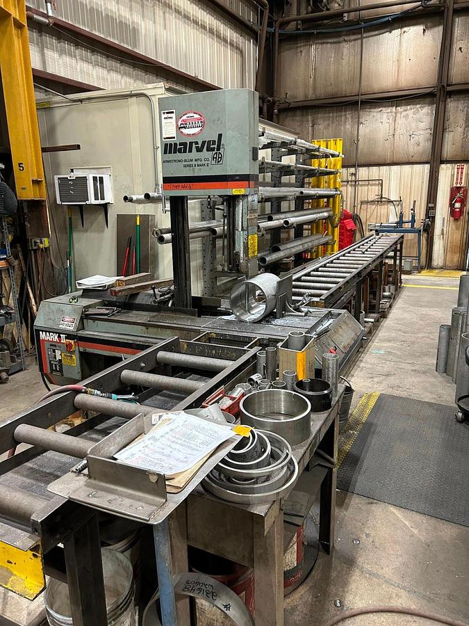 Used 1995 Marvel Series 8 Mark II Vertical Tilt Frame Bandsaw 18" x 22" Capacity