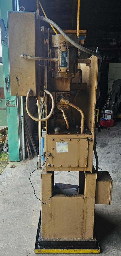 Used 6-Ton Denison Multipress R065MC202D266C218A12A201S220 Hydraulic C-Frame Bench Press