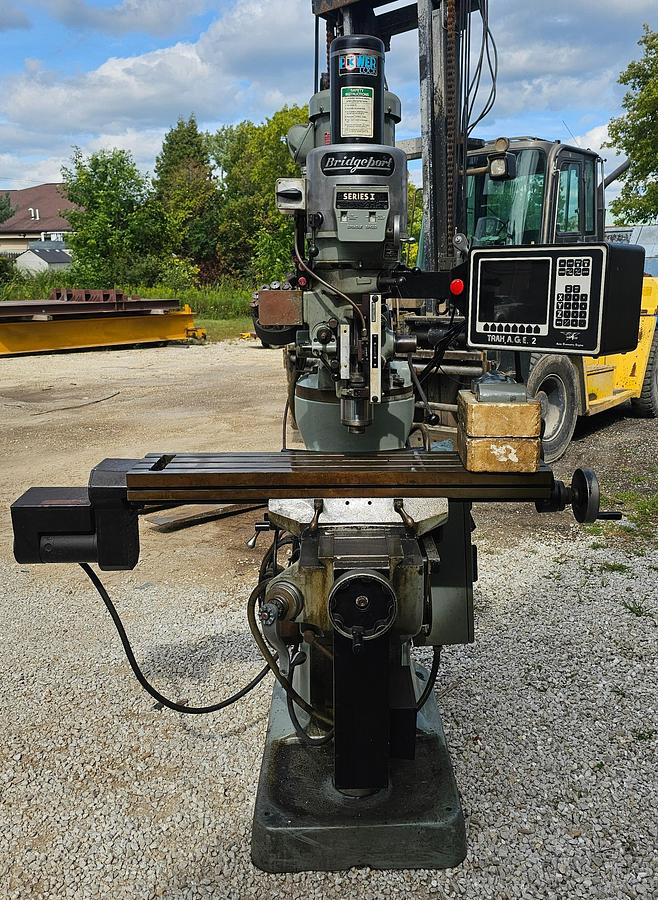 Used 2-Axis Bridgeport CNC Knee Mill Series I SWI Trak A.G.E. 2 Control Power Drawbar