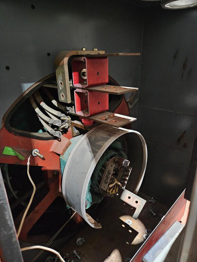 Used 800 KW DMT Corporation DMT-825C Diesel Generator 1000 KVA Cummins KTA38 Engine