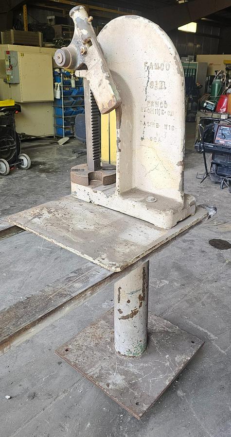 Used Famco No 3-1/2R 5-Ton Ratchet Arbor Press & Heavy Duty Factory Floor Stand