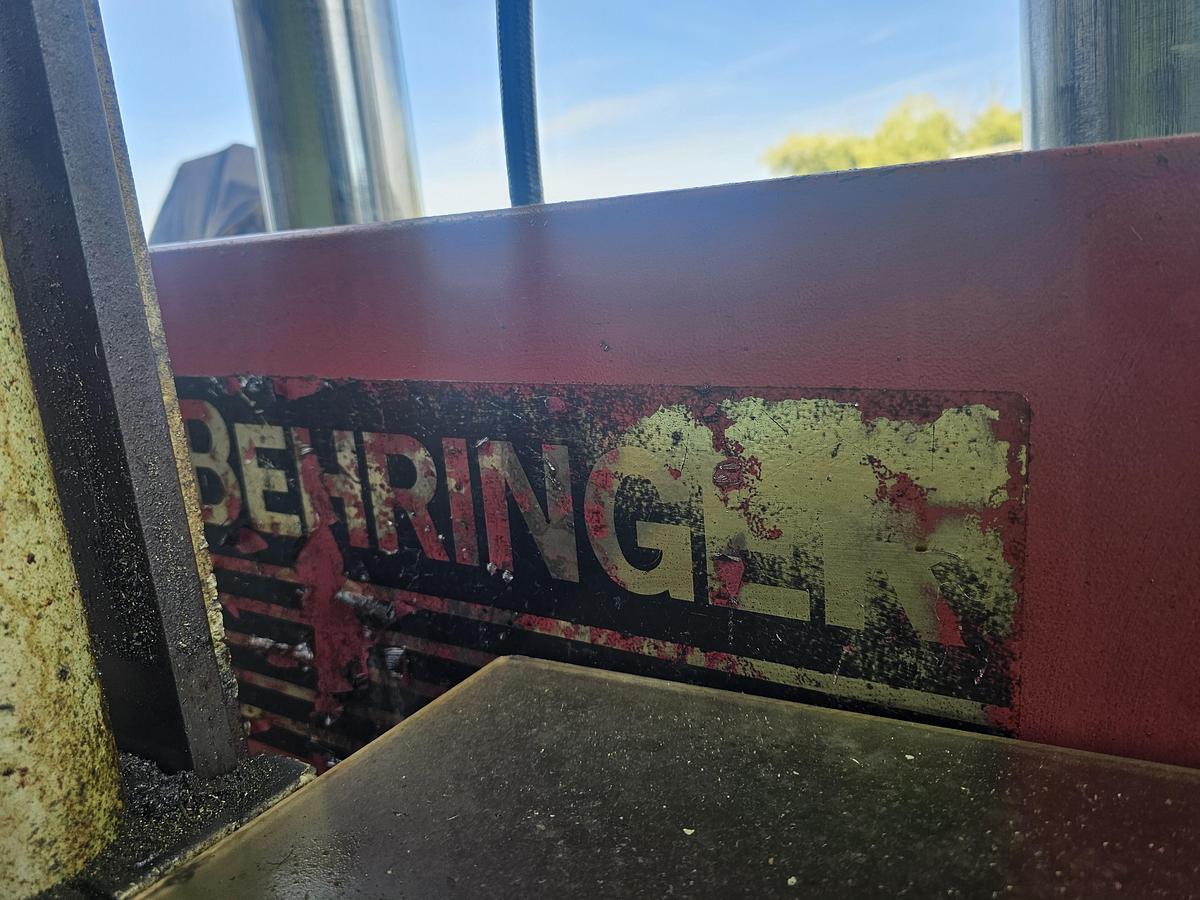 Used 11.8" x 11.8" Behringer HBP303A Automatic Twin Column Horizontal Bandsaw