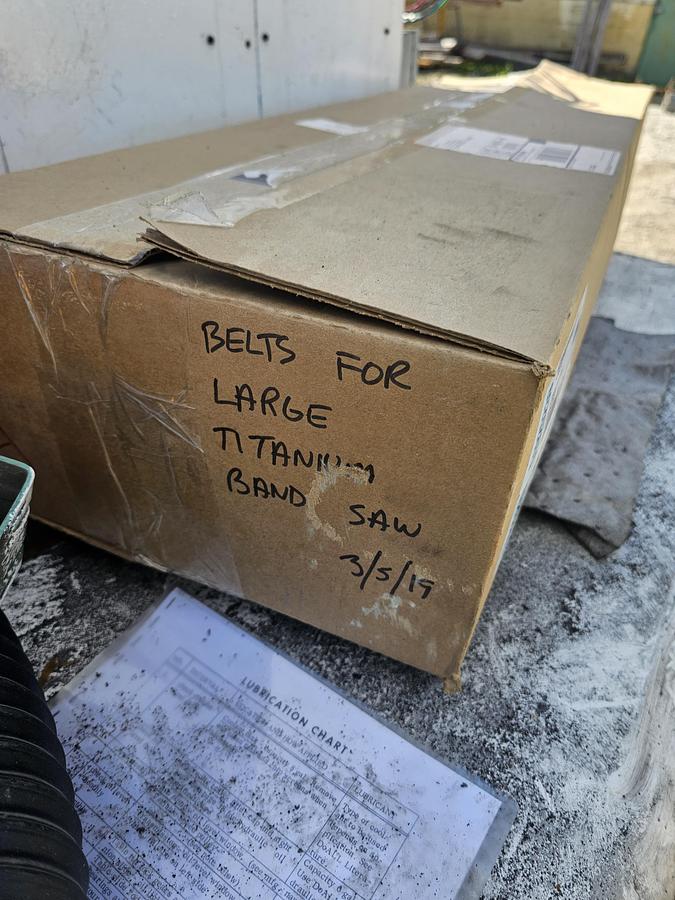 Used 26" Doall 2618-3 Variable Speed Vertical Contour Bandsaw