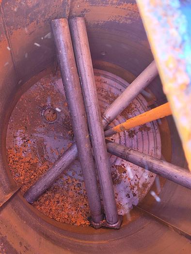 Used 275 Gallon 304 SST Jacketed Mixing Tank wLightning Mixer .65 Hp 17251450 RPM