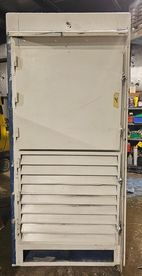 Used Donaldson Torit DWST 6-4 Downflo Workstation | 28,000 CFM | 4-Module Dust Booth
