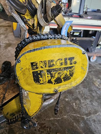 Used 1 Ton Budgit 309828-43 Electric Roller Chain Hoist & Trolley, 10' Lift, 8 F.P.M Lift Speed