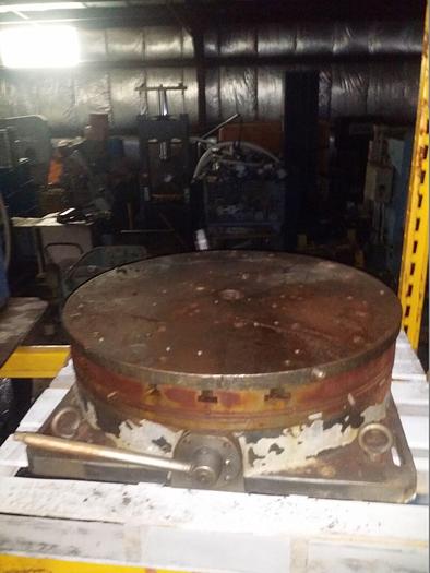 Used 32″ T-slot Electrically Powered Rotary table 10″ tall