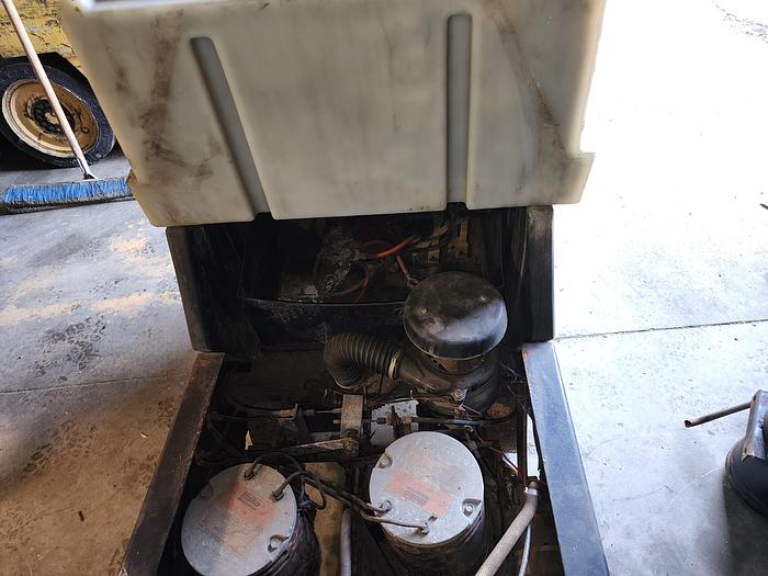 Used Minuteman 265 Walk Behind 24v Floor Scrubber Model #: MC265024