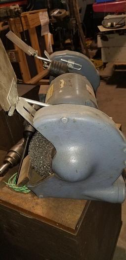 Used 3/4 Hp 8" BALDOR #8252W Double End Pedestal Grinder 208-230/460V, 3 ph, 60 Hz