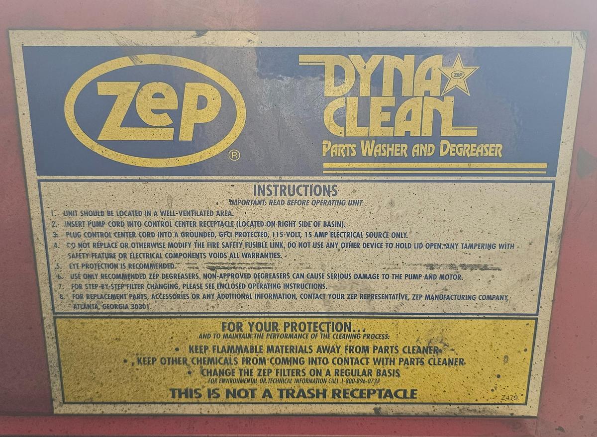 Used Zep Dyna-Clean Industrial Solvent Parts Washer, Split-Lid, 30 Gal Drum, 115V