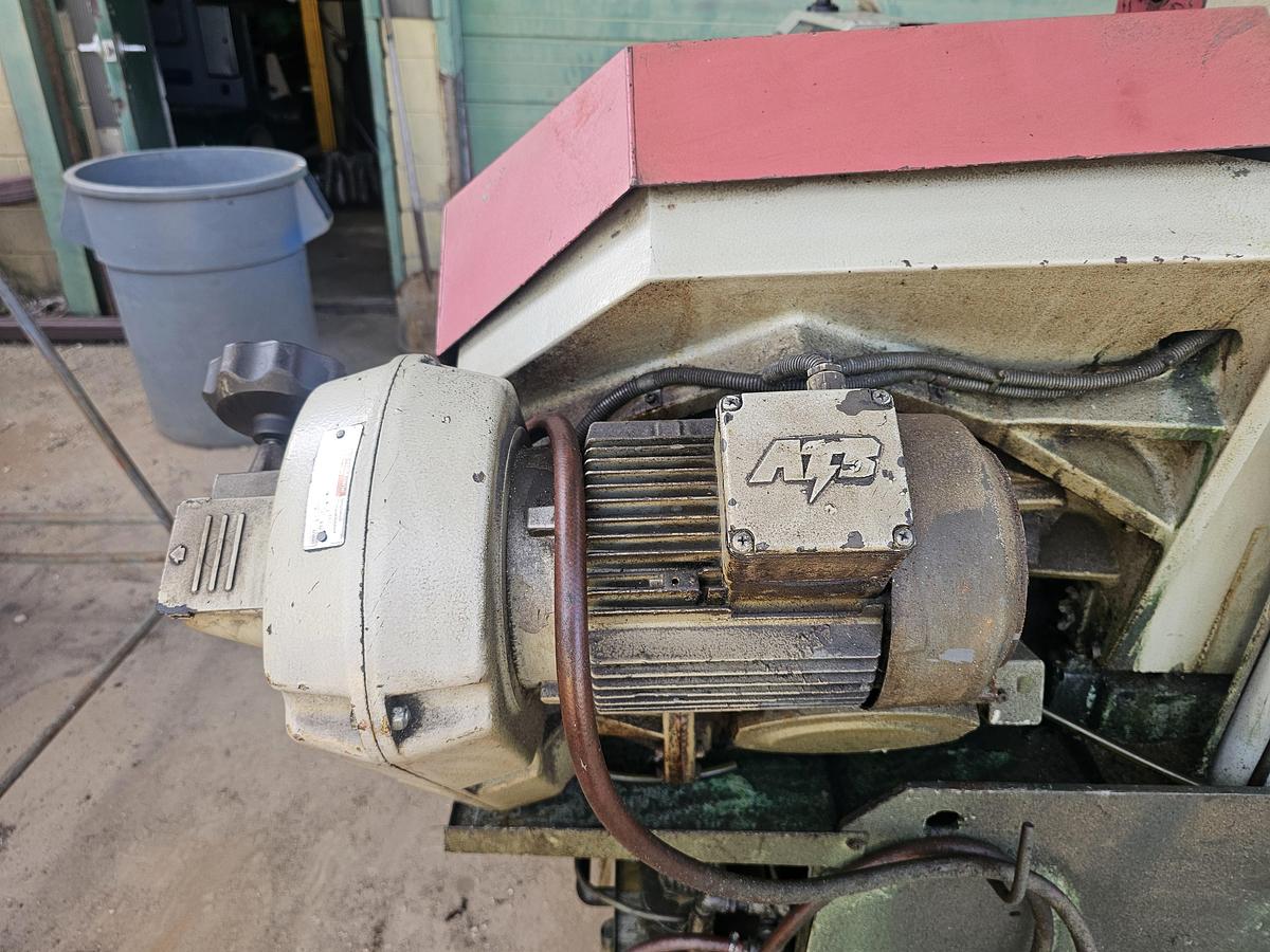 Used 11.8" x 11.8" Behringer HBP303A Automatic Twin Column Horizontal Bandsaw