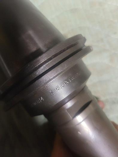 Used Sandvik CAT50 Adapter A390.45-50 50 040M & Boring Bar 391.38-48 50 193