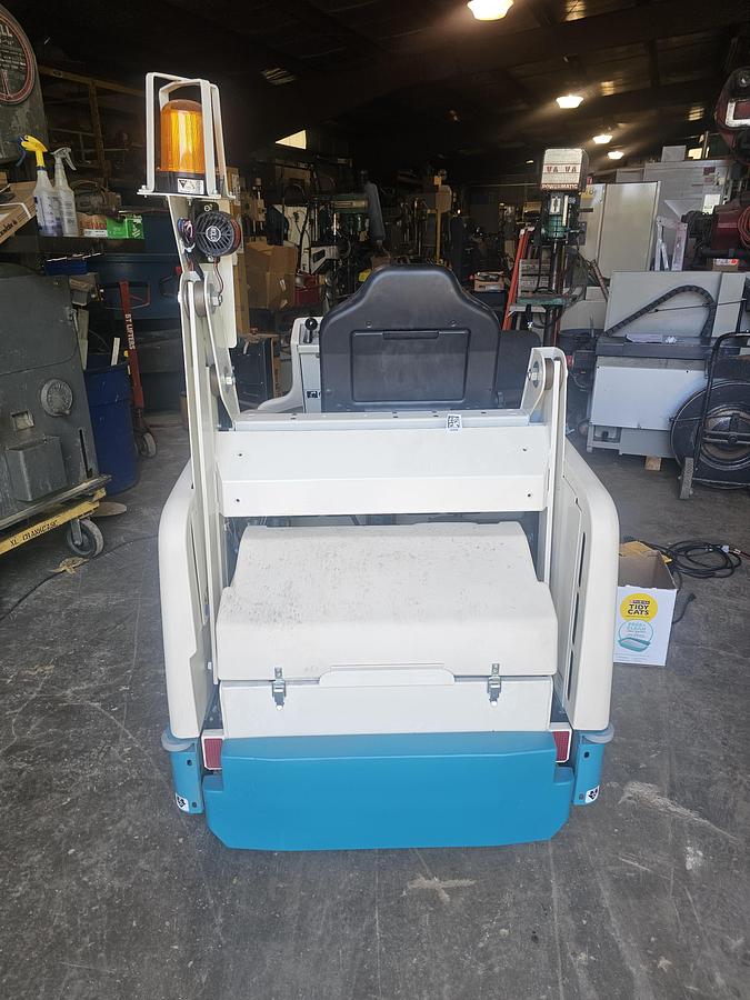 Refurbished Tennant M6200 Battery Operated 55" Cleaning Path Ride On Floor Sweeper