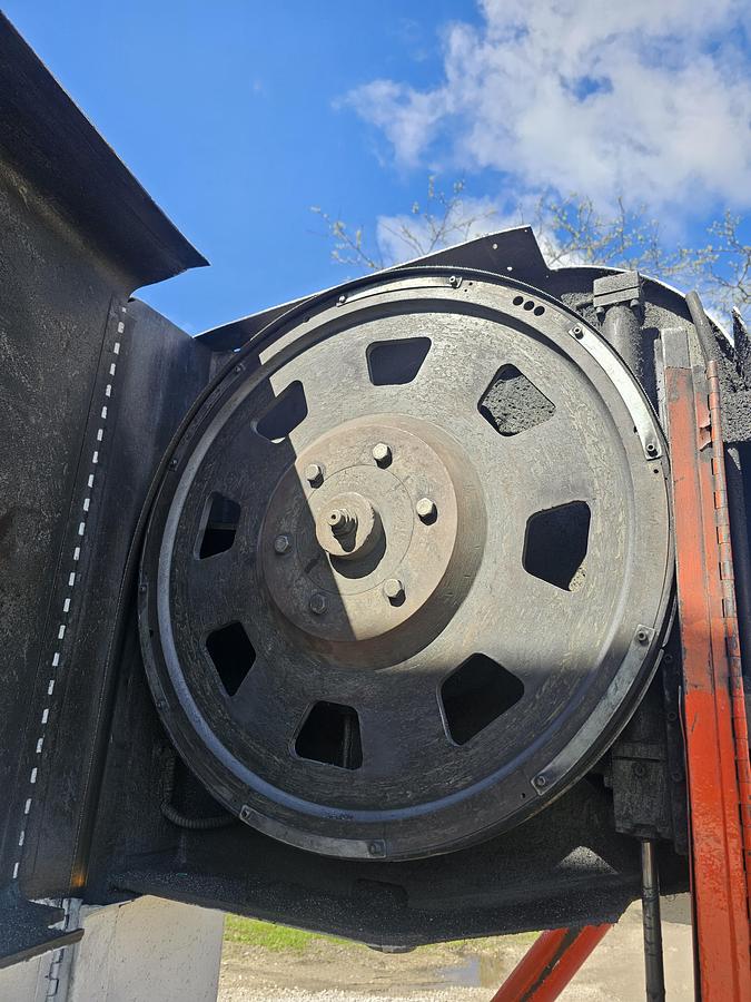 Used 26" Doall 2618-3 Variable Speed Vertical Contour Bandsaw