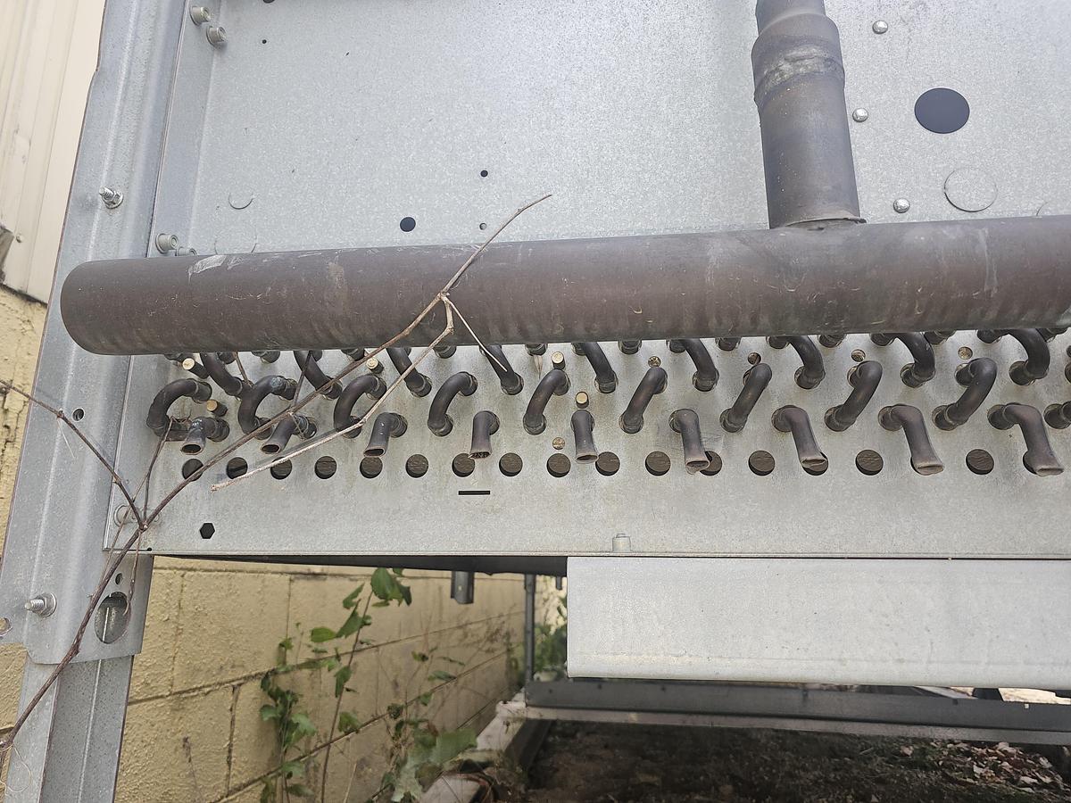 Used Bohn Heatcraft BNHD08A058 Air Cooled 8 Fan Remote Condensing Coil