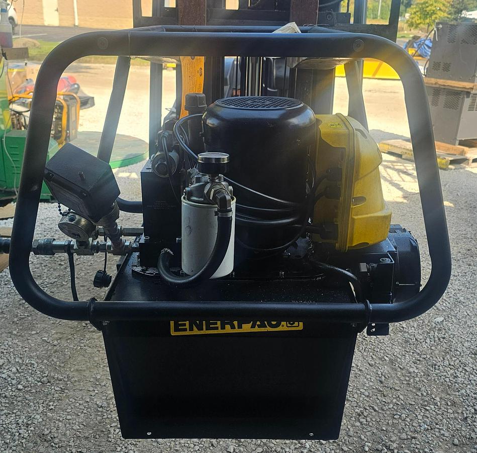 Used 2.5 Hp Enerpac ZE5440SJ-FHR Electric Hydraulic Pump 10,000 PSI