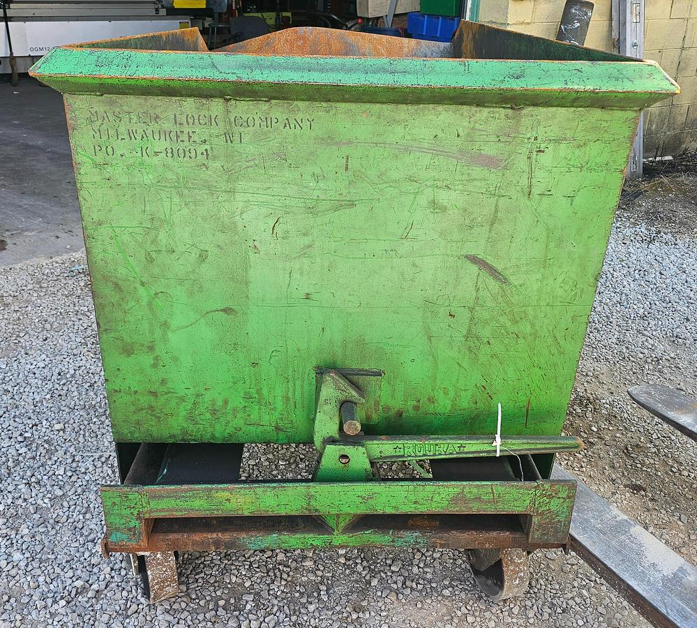Used 1 Cu. Yard Portable Roura Durable Series Dump Hopper, Castor Wheels 