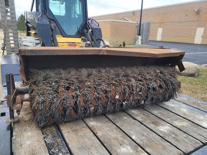 Used Sweepster 72” Angle Mount Skid Loader Broom Attachment S32C6UNH New Holland