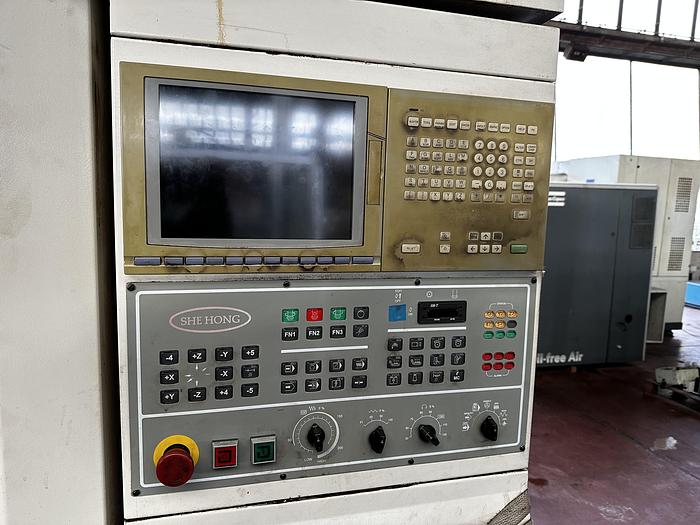 Usato SHE HONG VMC 1020 A