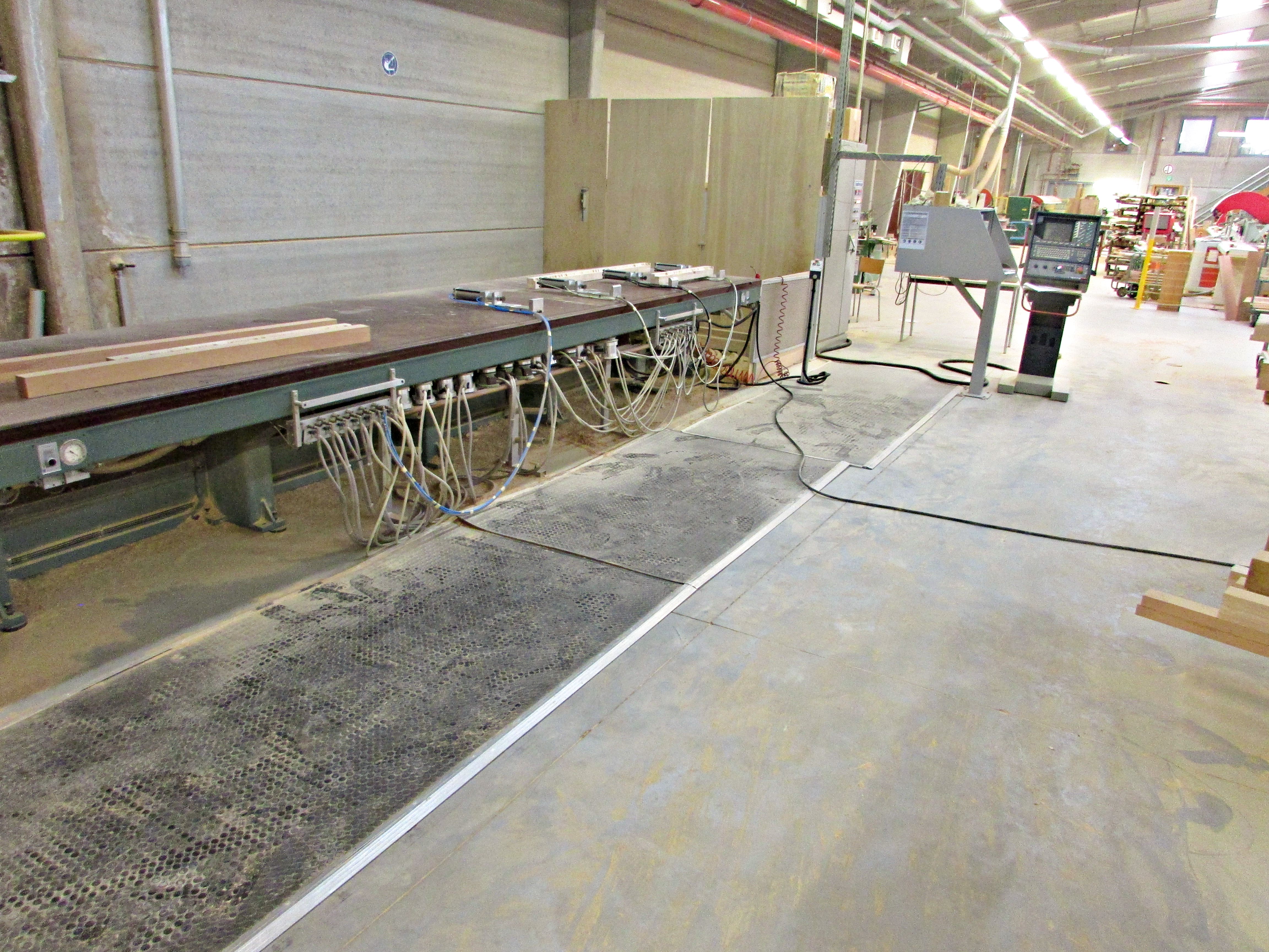 Used CMS KM60 R8 - 1999