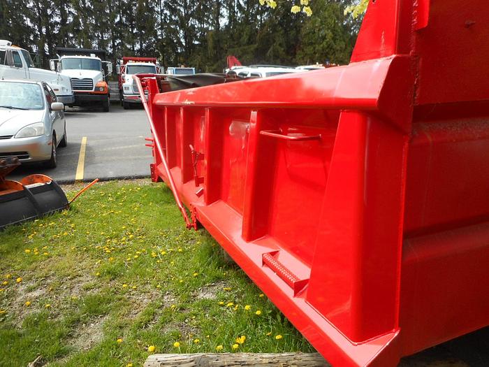 Used 2004 Heil 14ft Gravel Box- Stock #: 8255