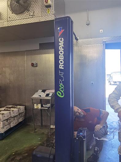 Used 2016 Robopac S.p.A Ecoplat FRD pallet wrapper