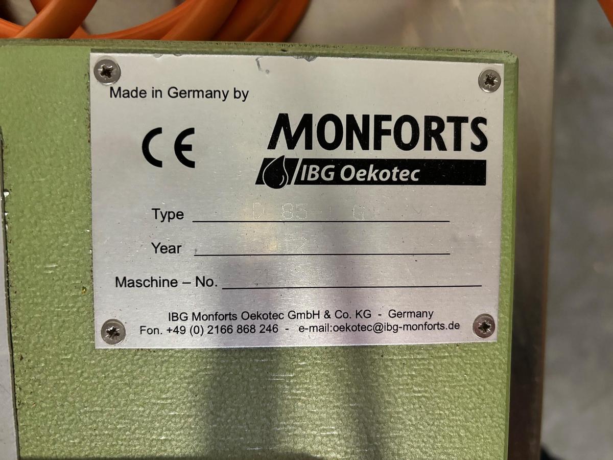 Used 2012 MONFORT D85-G