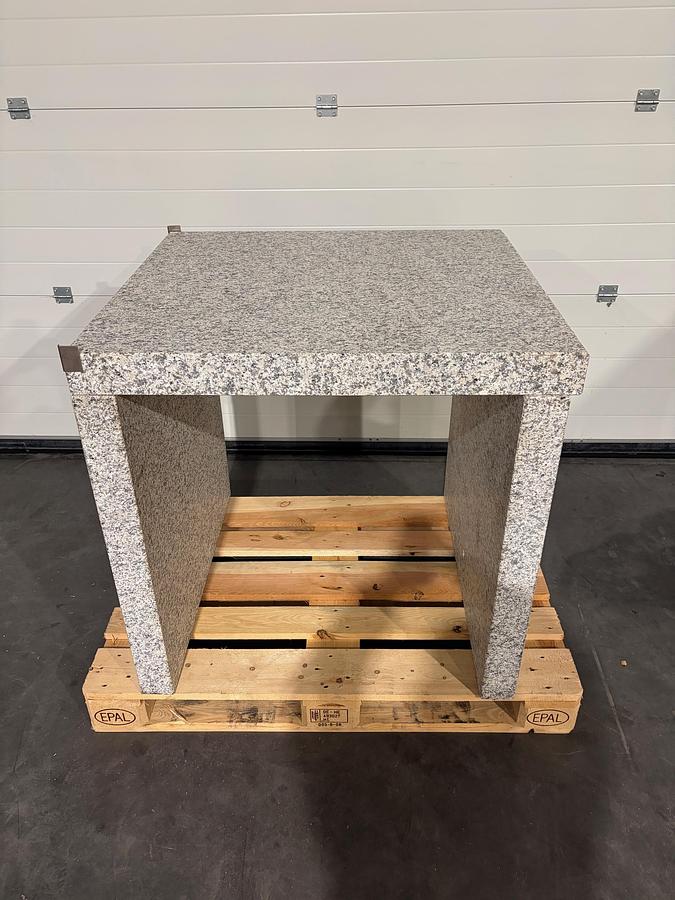 Used Table en marbre