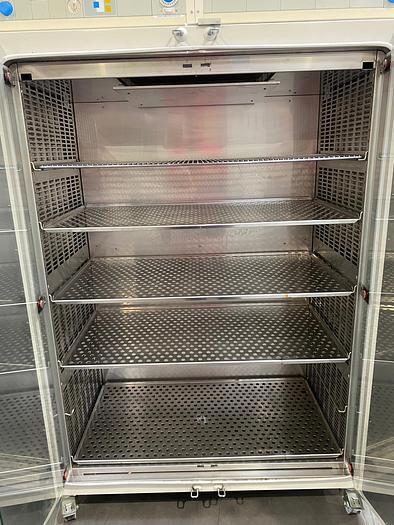 Used HERAEUS UB 6760