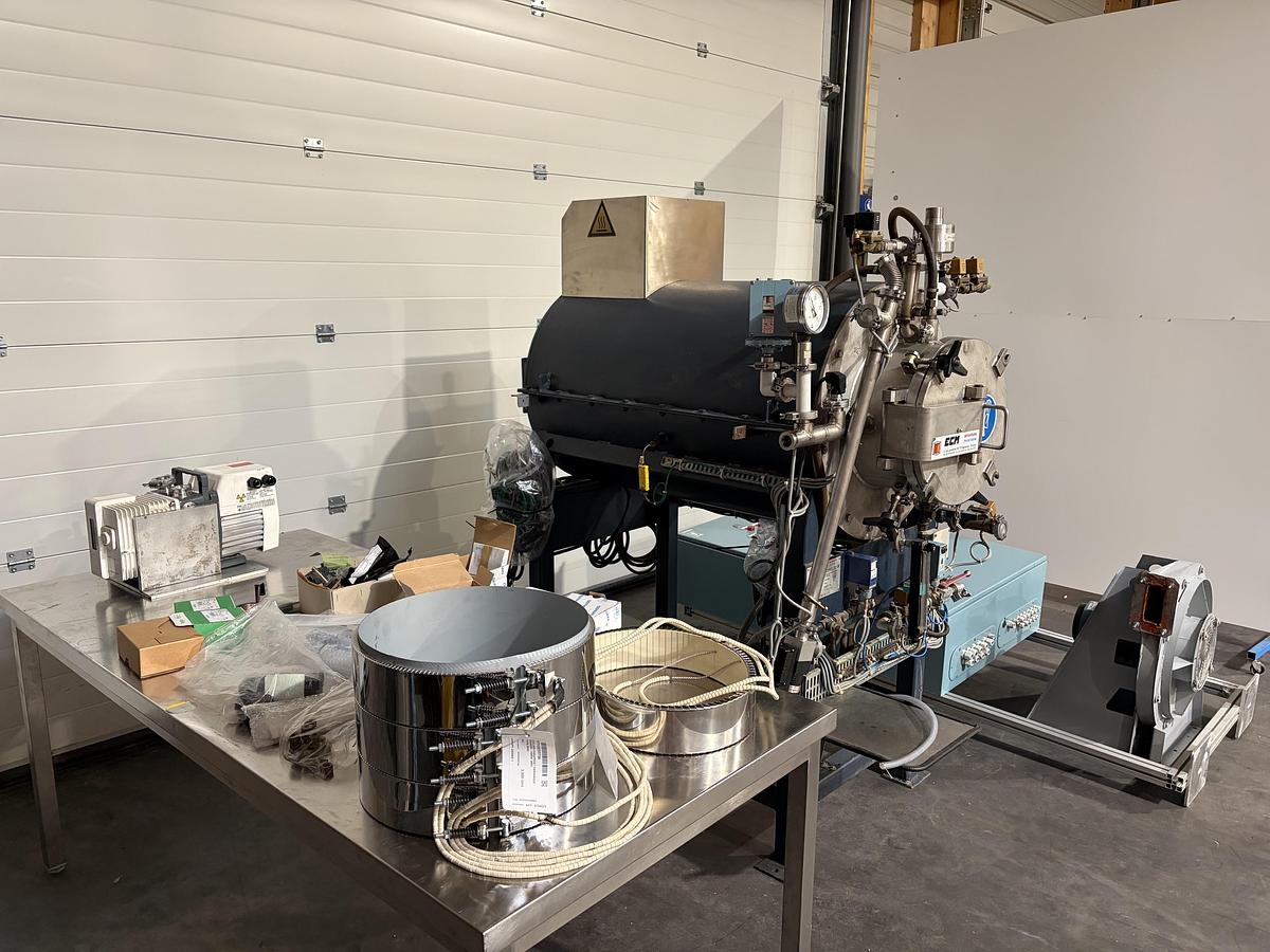 Used 1996 ECM FOUR A MOUFLE
