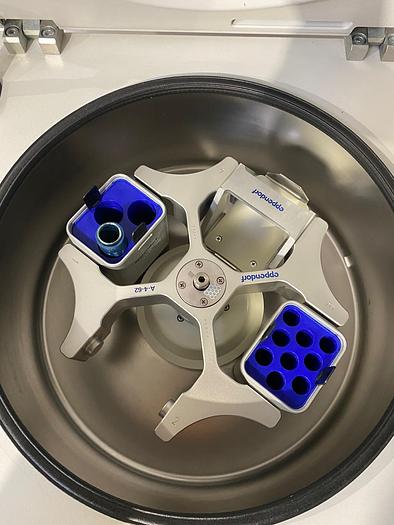 Used EPPENDORF 5810