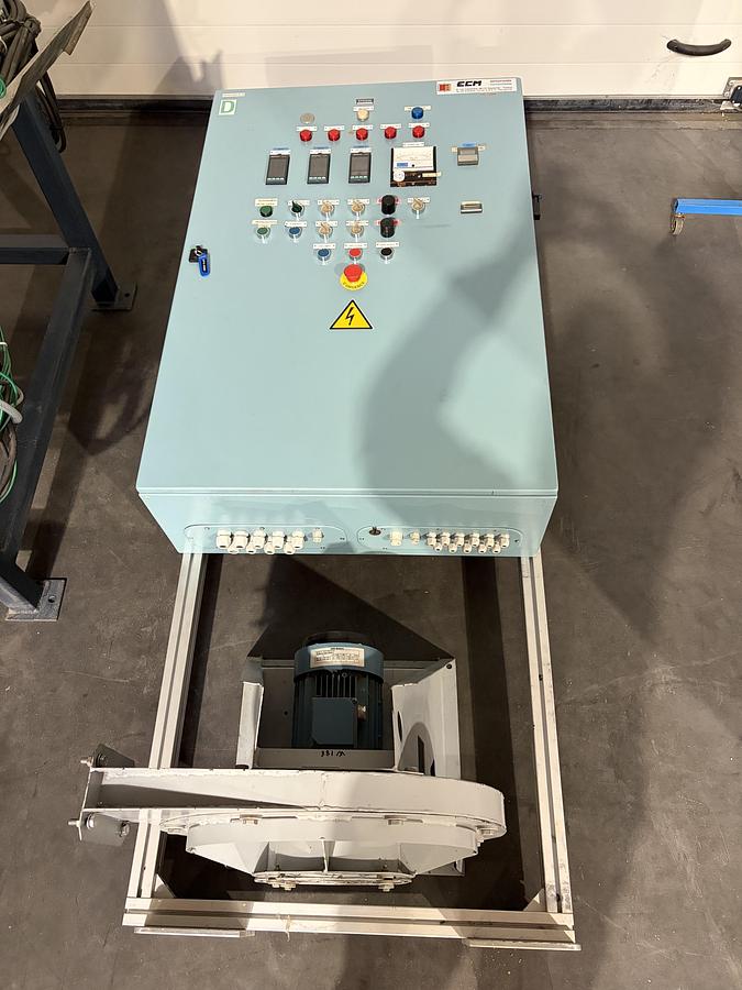 Used 1996 ECM FOUR A MOUFLE