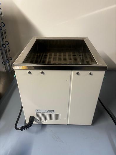 Used Julabo TW8