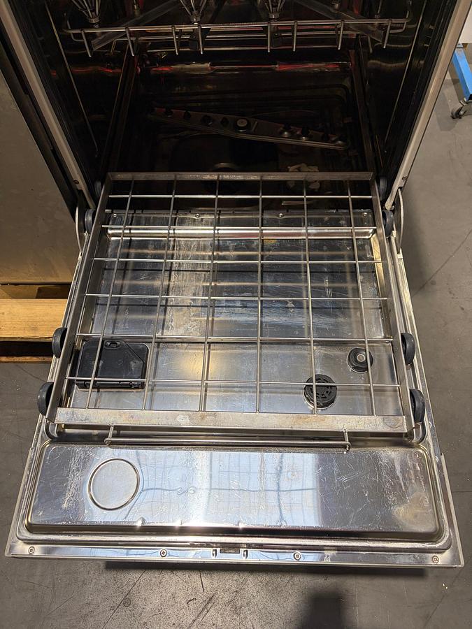 Used MIELE G 7883 CD