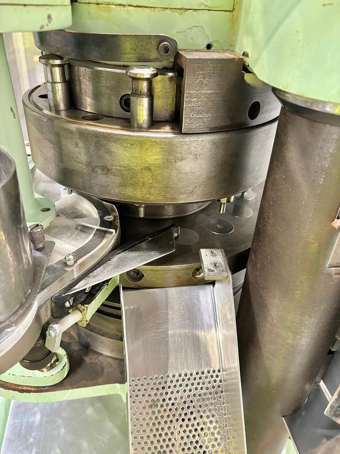 Used MANESTY  BETAPRESS