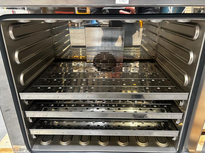 Used MEMMERT UFB 500N