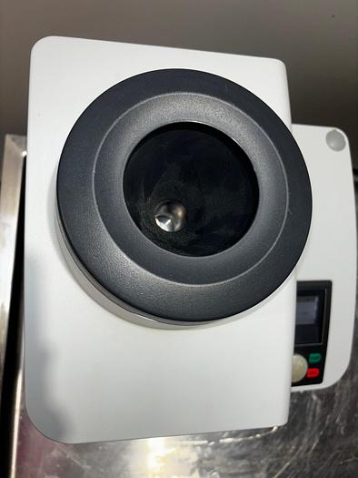 Used 2005 Retsch ZM200