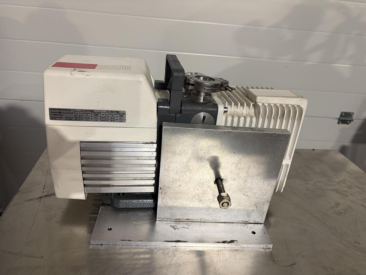 Used 1996 ECM FOUR A MOUFLE
