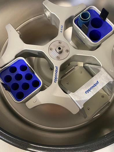 Used EPPENDORF 5810