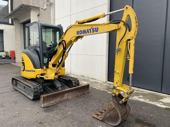 Usato 2011 KOMATSU PC35 MR-3