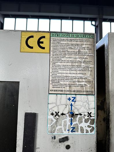 Usato SHE HONG VMC 1020 A