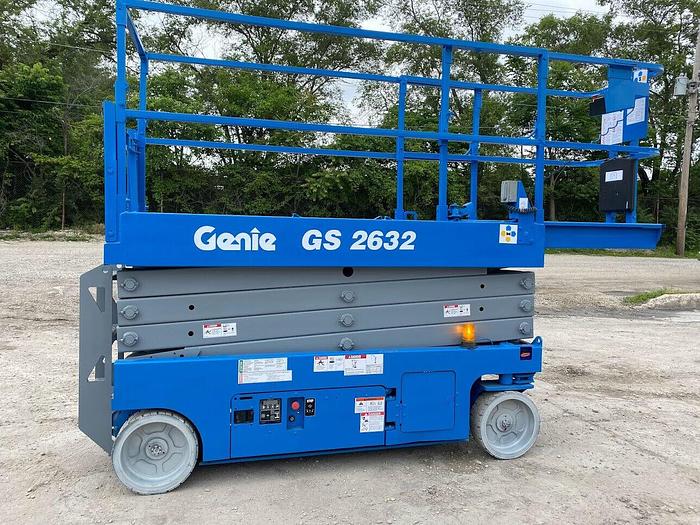 Used 2013 GENIE GS-2632