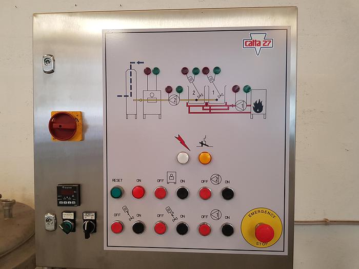 Refurbished 2004 Catta27 200