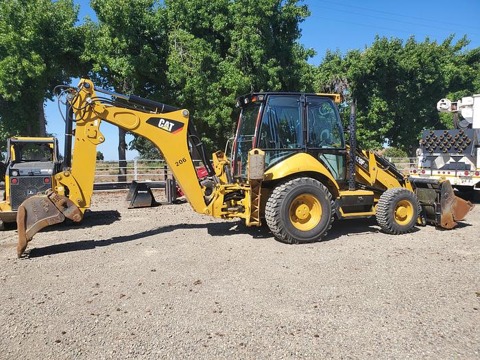 Used 2014 CAT 420F it